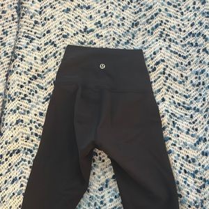 Black lululemon leggings